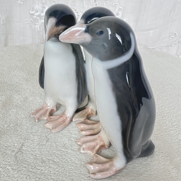Royal Copenhagen Penguin Trio Vintage Porcelain - Picture 8 of 11